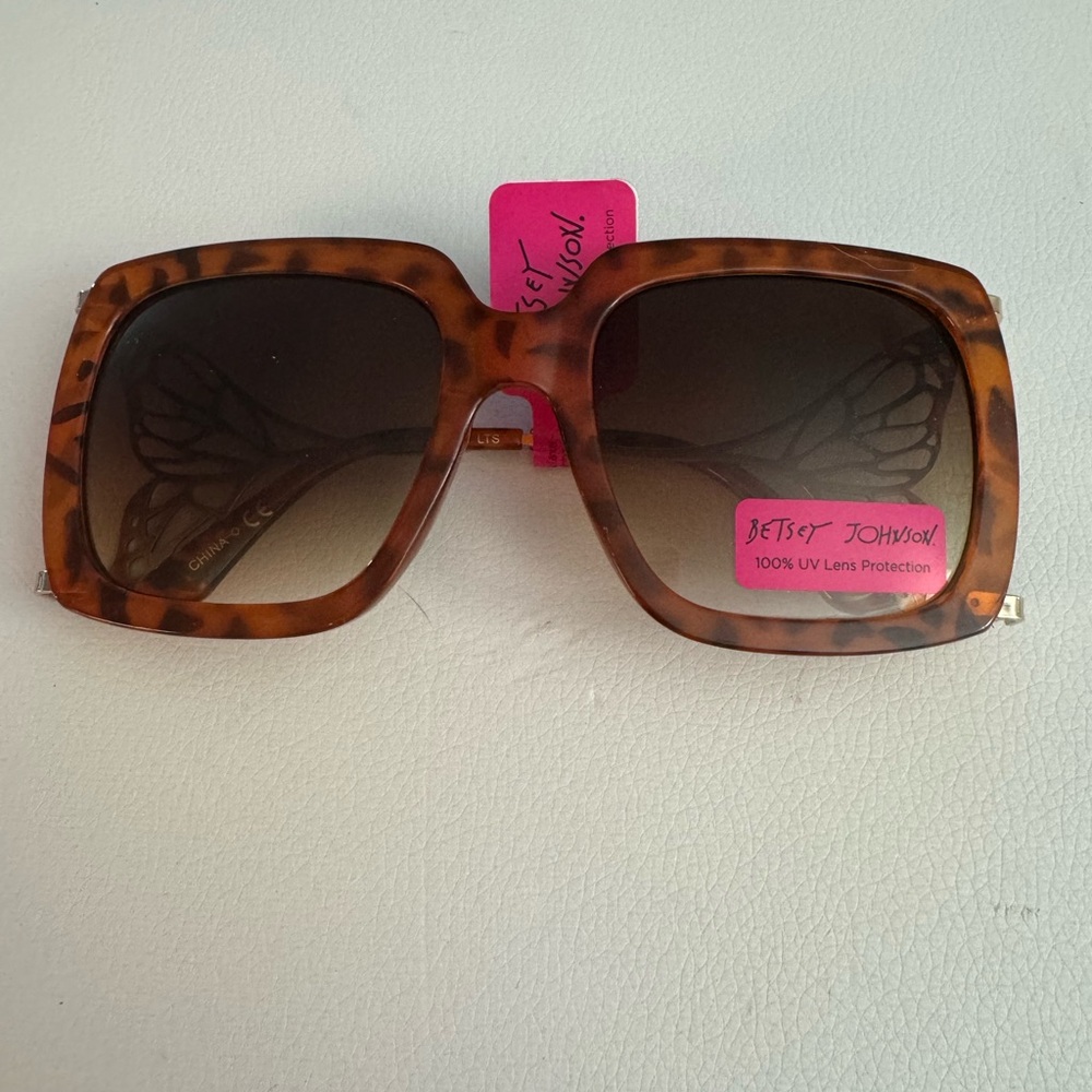 Betsey Johnson butterfly sunglasses